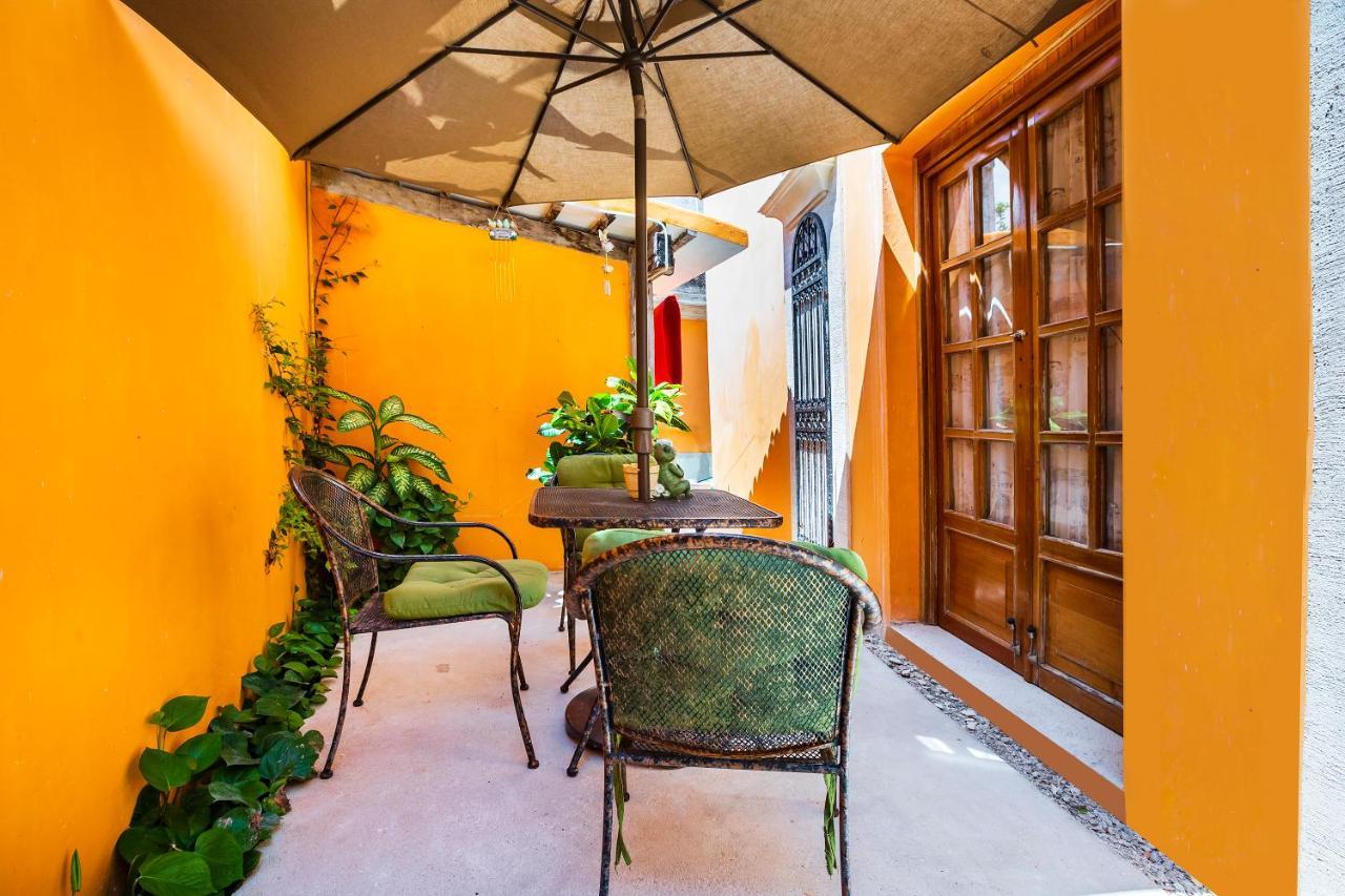 Hotel Casa Mallorca Канкун Экстерьер фото
