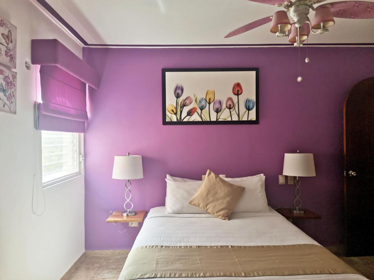 Hotel Casa Mallorca Канкун Экстерьер фото