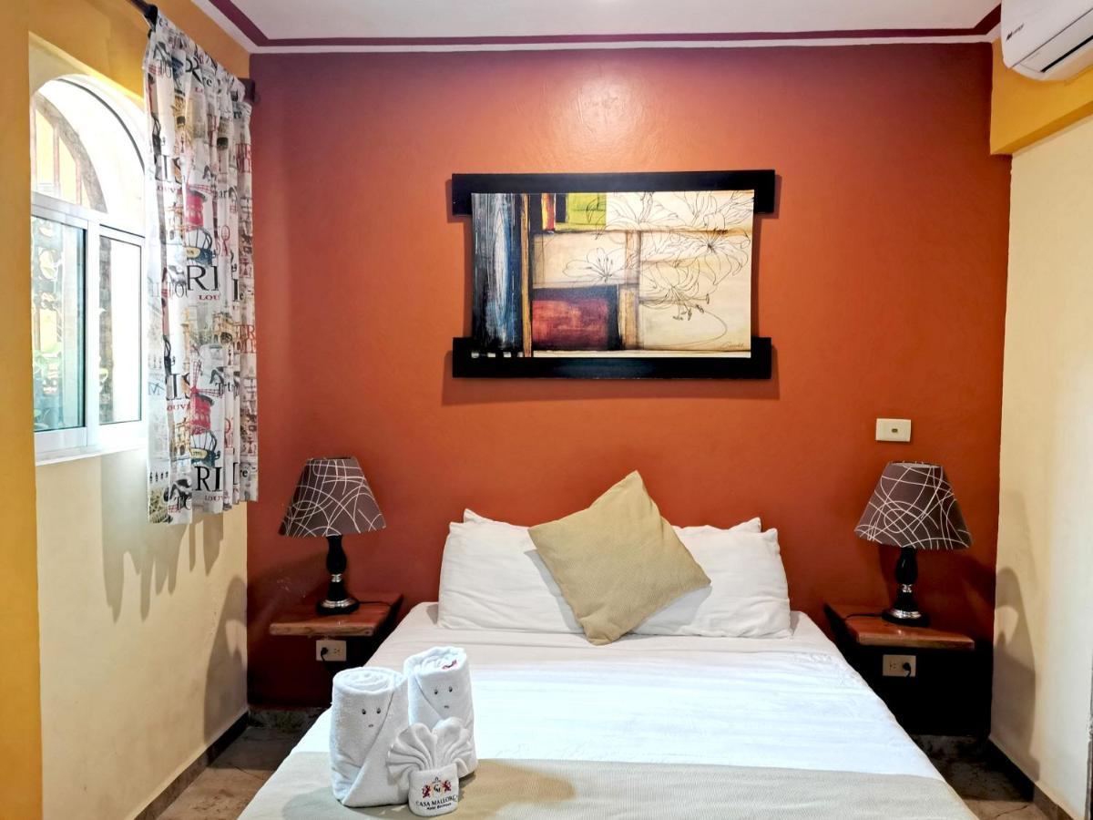 Hotel Casa Mallorca Канкун Экстерьер фото