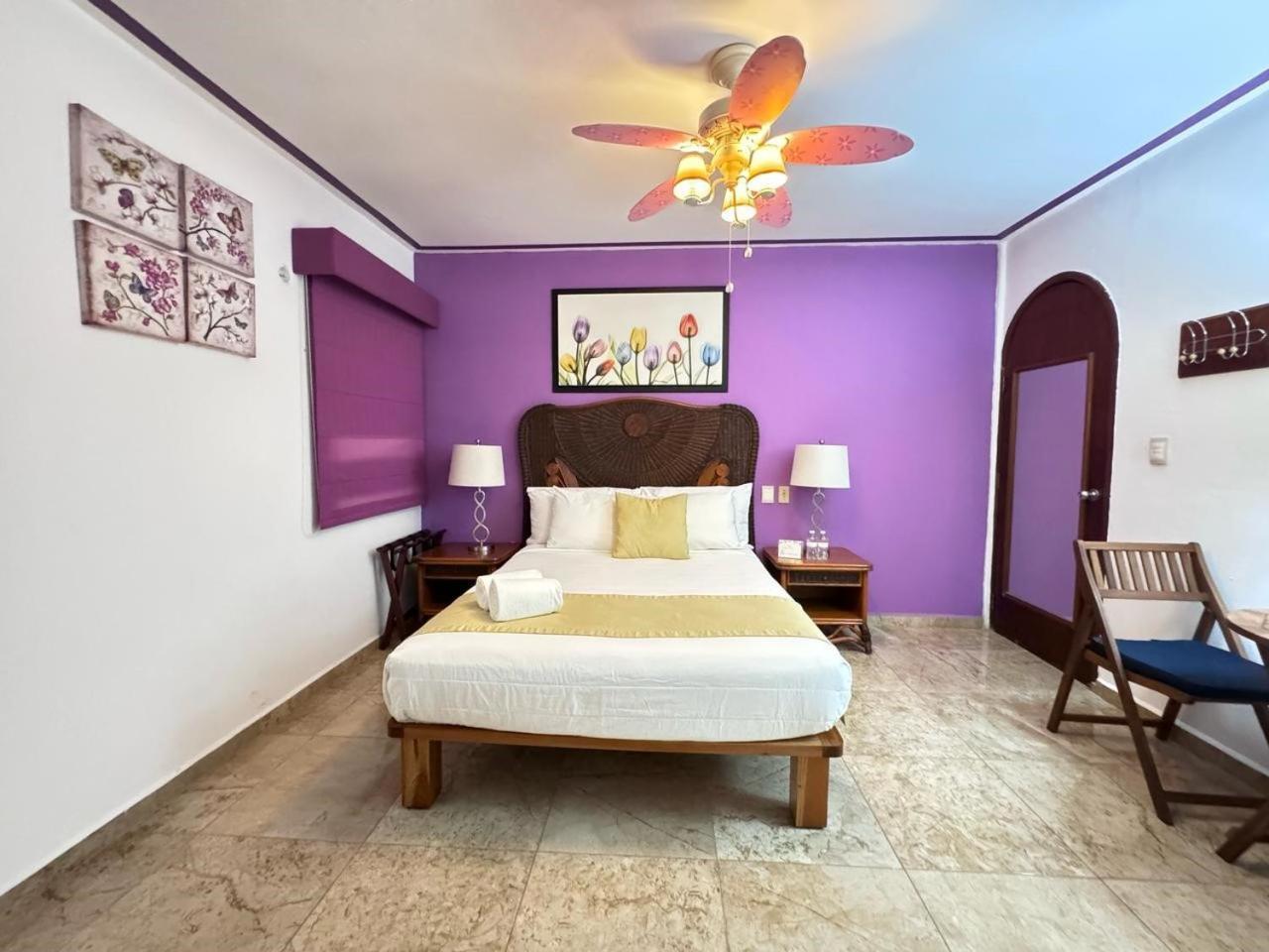 Hotel Casa Mallorca Канкун Экстерьер фото