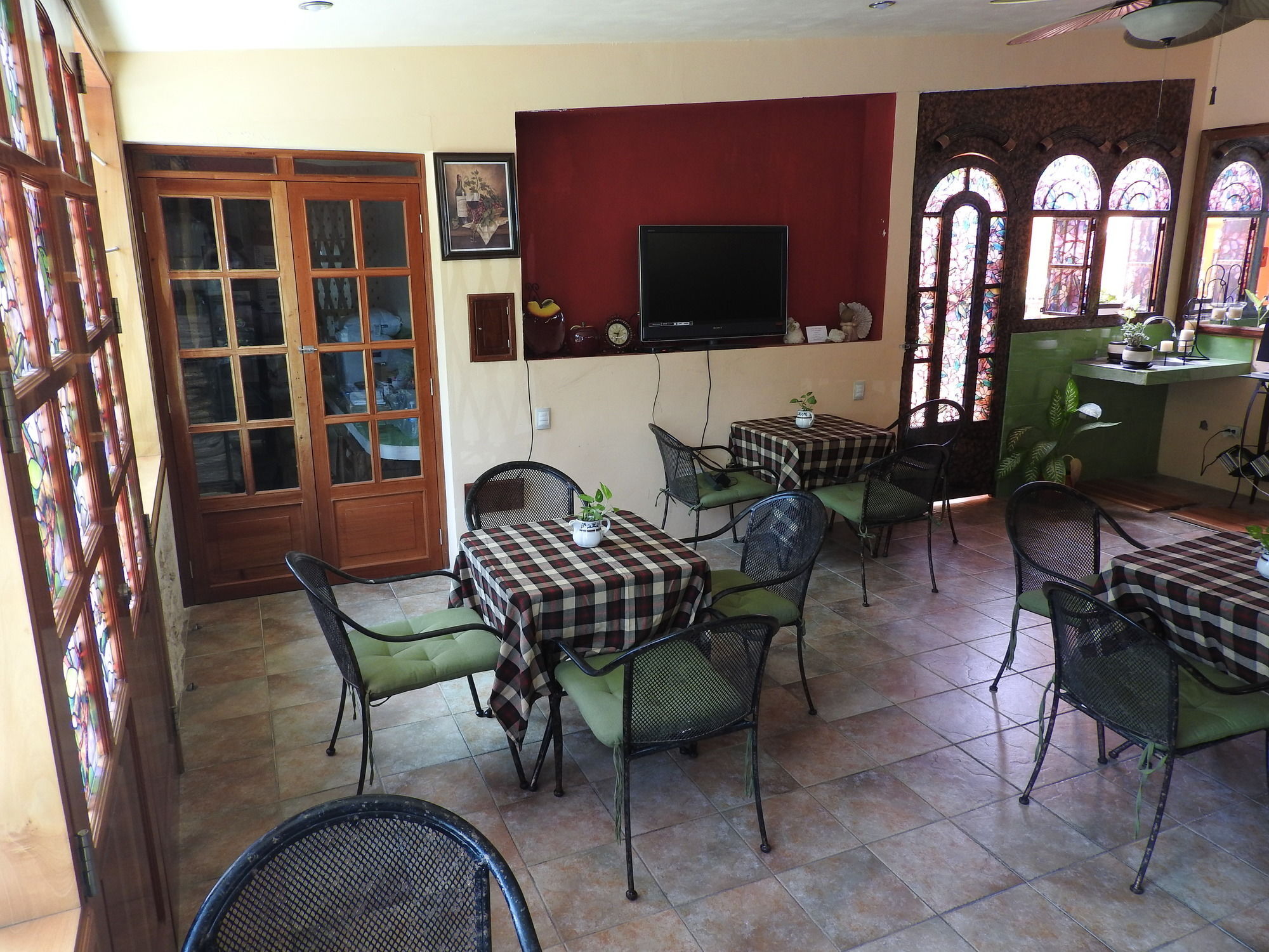 Hotel Casa Mallorca Канкун Экстерьер фото
